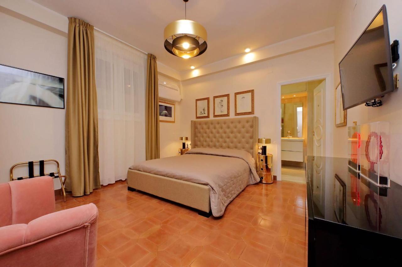 Luxury Di San Giacomo Apartment โรม ภายนอก รูปภาพ