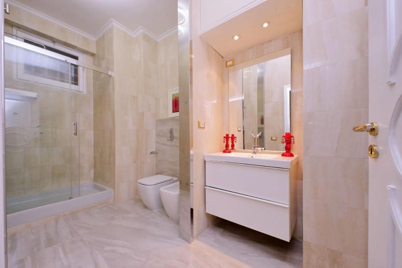 Luxury Di San Giacomo Apartment โรม ภายนอก รูปภาพ