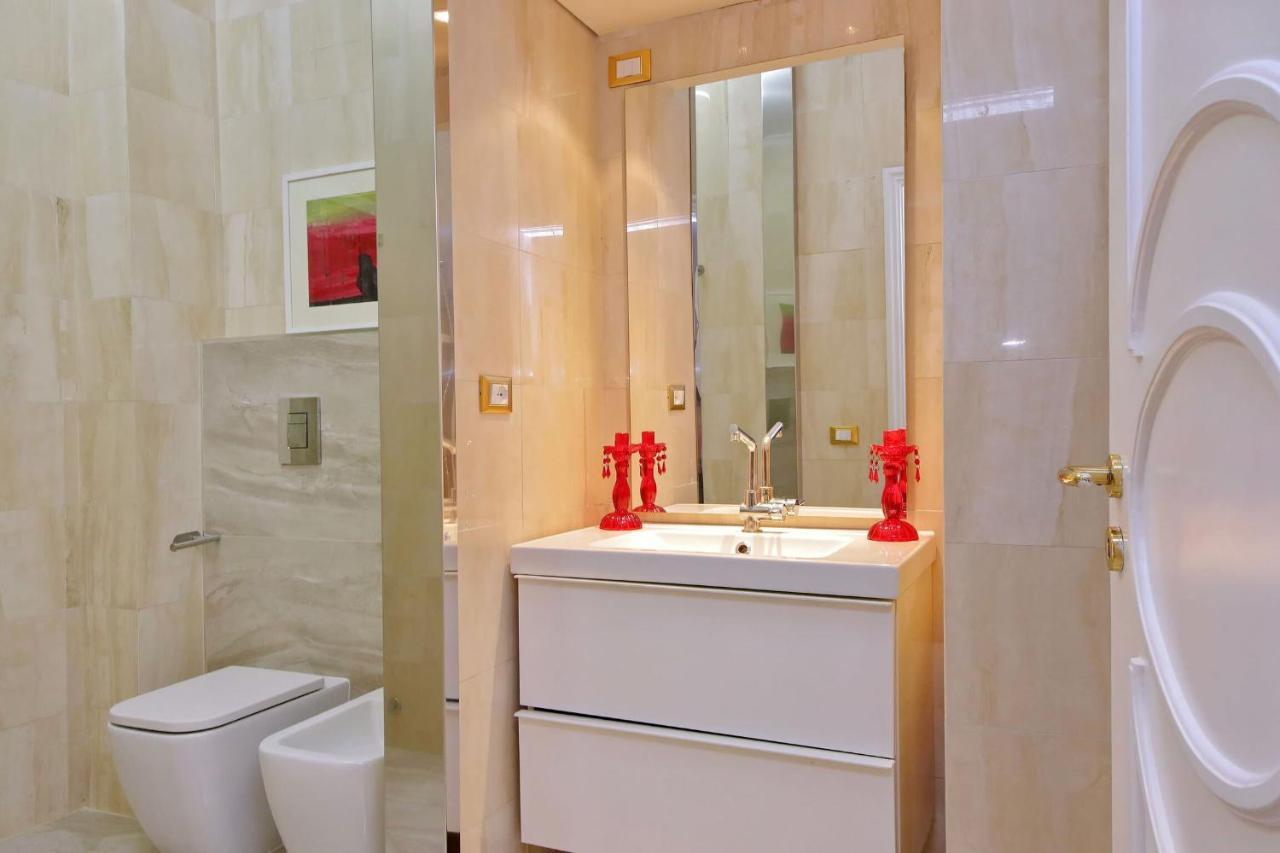 Luxury Di San Giacomo Apartment โรม ภายนอก รูปภาพ